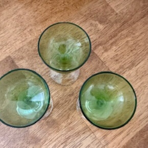 Vintage Green Glass‎ Cordial / Liqueur Glasses – Set of 3 – 1 oz Mini Coupes MCM - Picture 5 of 5